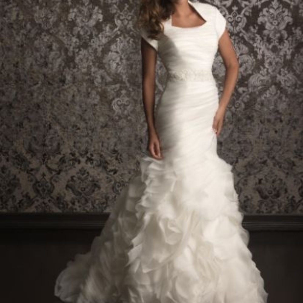 Allure Bridals Wedding Dress - Style M492 NEW